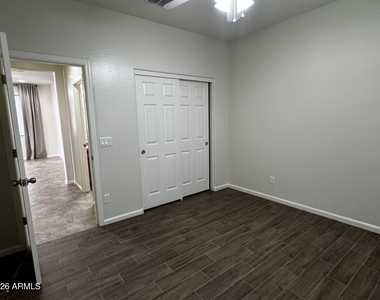20849 W Glen Street - Photo Thumbnail 24