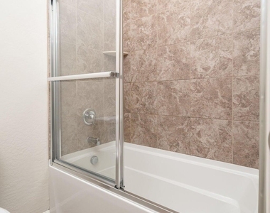 20849 W Glen Street - Photo Thumbnail 33