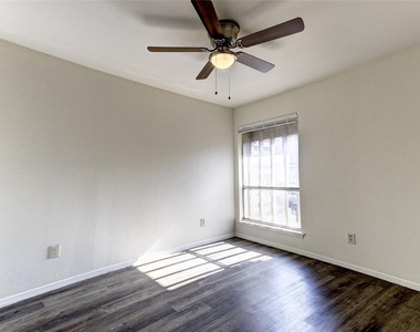 5150 Amesbury Drive - Photo Thumbnail 20