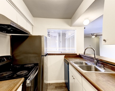 5150 Amesbury Drive - Photo Thumbnail 12