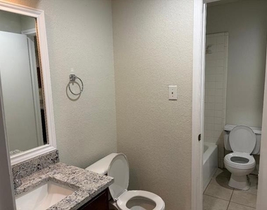 2909 Kathleen Lane - Photo Thumbnail 8
