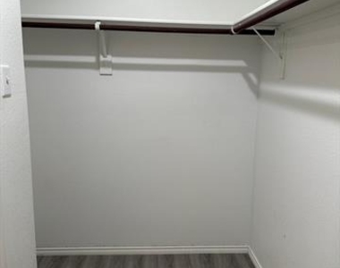 5705 Manarchos Lane - Photo Thumbnail 14