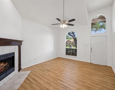 537 Raintree Circle - Photo Thumbnail 1