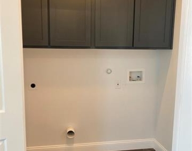 3025 Barling - Photo Thumbnail 7