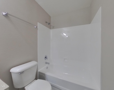 8961 W Kathleen Road - Photo Thumbnail 13