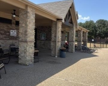 661 Rosario Lane - Photo Thumbnail 13