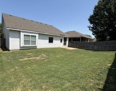 661 Rosario Lane - Photo Thumbnail 3