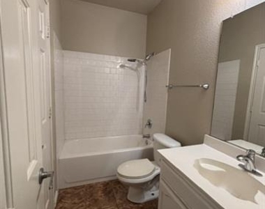 661 Rosario Lane - Photo Thumbnail 10