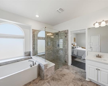1824 Silvery Canoe Way - Photo Thumbnail 13