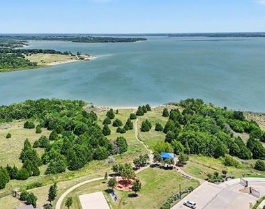 1824 Silvery Canoe Way - Photo Thumbnail 24
