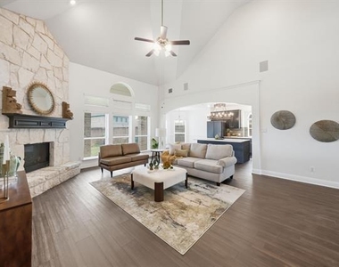1824 Silvery Canoe Way - Photo Thumbnail 4