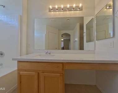 23141 W Ashleigh Marie Drive - Photo Thumbnail 7