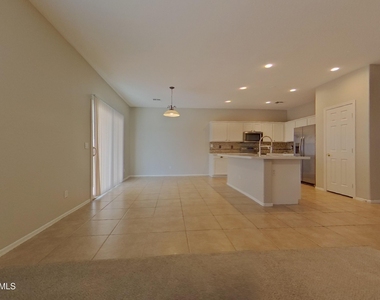 17345 W Watkins Street - Photo Thumbnail 5