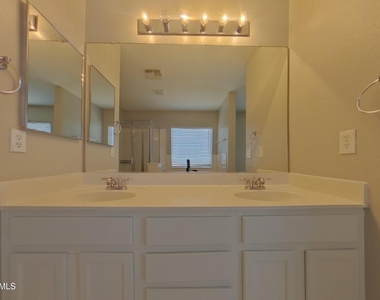 17345 W Watkins Street - Photo Thumbnail 9
