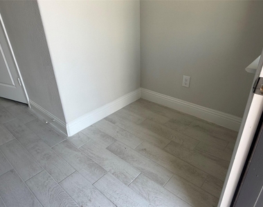 3206 Cordelia Drive - Photo Thumbnail 4