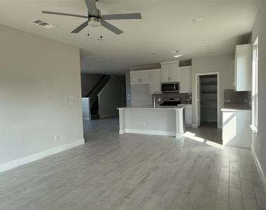 3206 Cordelia Drive - Photo Thumbnail 9