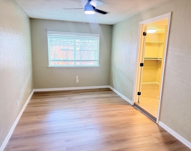 2104 Sunrise Trail - Photo Thumbnail 19