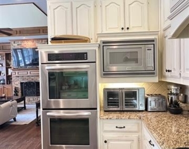3508 Terry Drive - Photo Thumbnail 13