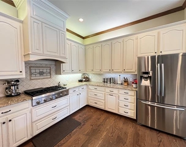 3508 Terry Drive - Photo Thumbnail 11