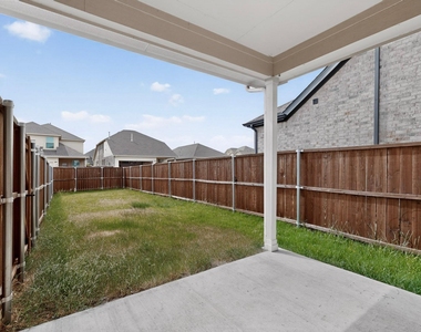 1309 Canuela Way - Photo Thumbnail 37