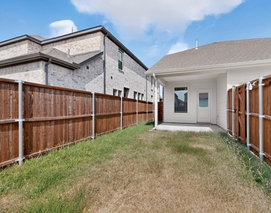 1309 Canuela Way - Photo Thumbnail 38
