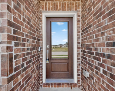 1309 Canuela Way - Photo Thumbnail 5
