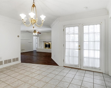 1812 Kynette Drive - Photo Thumbnail 8