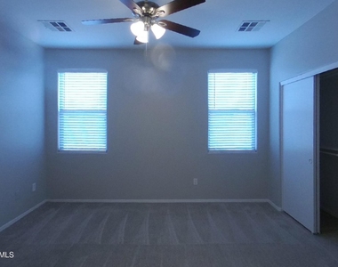 19296 N Costa Verdez Avenue - Photo Thumbnail 6