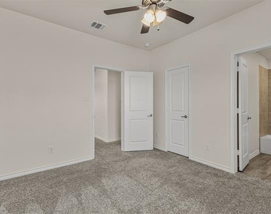 3109 Maverick Drive - Photo Thumbnail 21