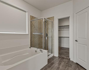 3109 Maverick Drive - Photo Thumbnail 12
