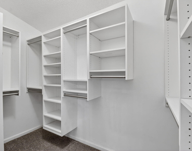 7891 Sailing Shores Terrace - Photo Thumbnail 16