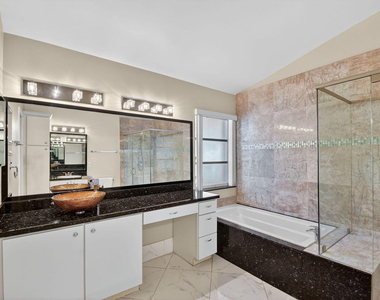 7891 Sailing Shores Terrace - Photo Thumbnail 14
