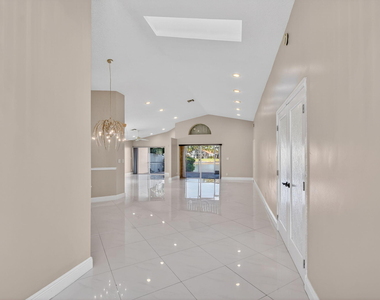 7891 Sailing Shores Terrace - Photo Thumbnail 2