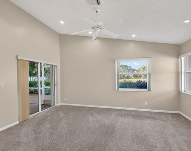 7891 Sailing Shores Terrace - Photo Thumbnail 12