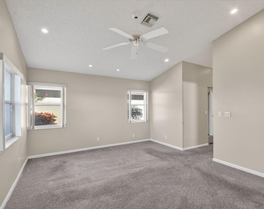 7891 Sailing Shores Terrace - Photo Thumbnail 13