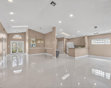 7891 Sailing Shores Terrace - Photo Thumbnail 4