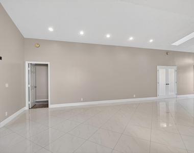 7891 Sailing Shores Terrace - Photo Thumbnail 6