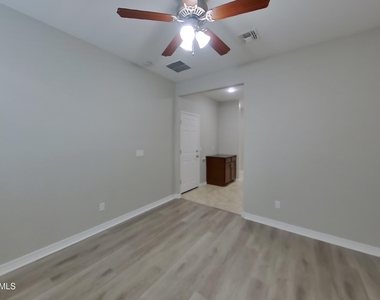 34953 N Open Range Drive - Photo Thumbnail 13
