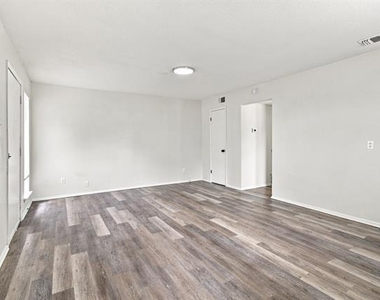 1833 Pelican Drive N - Photo Thumbnail 8