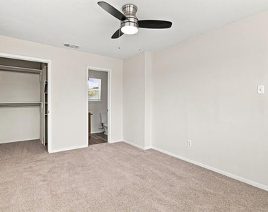 1833 Pelican Drive N - Photo Thumbnail 21