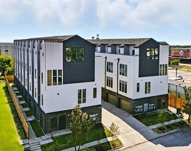 312 N Lancaster Avenue - Photo Thumbnail 1