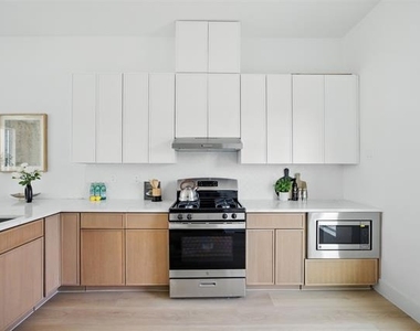 312 N Lancaster Avenue - Photo Thumbnail 8