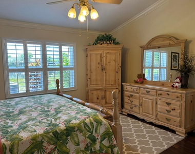10470 Pelican Drive - Photo Thumbnail 7