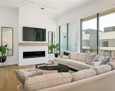 1111 Raiford Rd - Photo Thumbnail 9