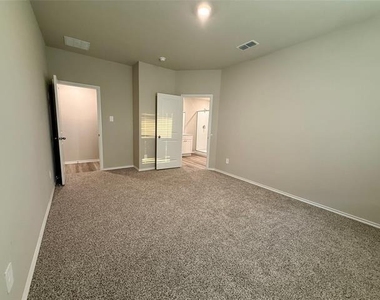 1637 Tin Roof Road - Photo Thumbnail 9