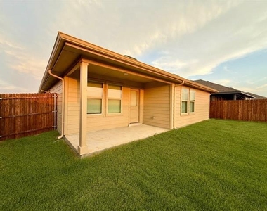 1637 Tin Roof Road - Photo Thumbnail 20