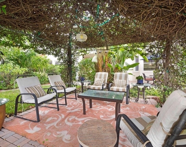 9061 Dupont Place - Photo Thumbnail 35