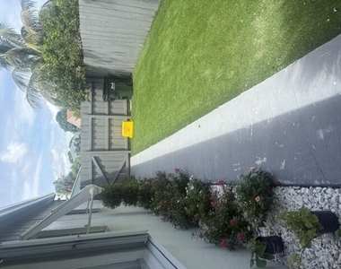 5028 Nw 6th Street - Photo Thumbnail 3