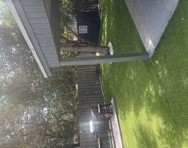 5028 Nw 6th Street - Photo Thumbnail 2