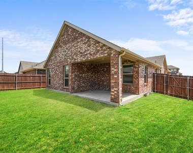 601 Nature Stroll Road - Photo Thumbnail 23